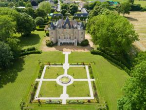 Maisons de vacances Grand Chateau Renaissance avec Parc, Piscine et Activites, Renove en 2023 - FR-1-410-389 : photos des chambres
