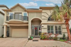 WANDERLUST villa near GALLERIA MALL