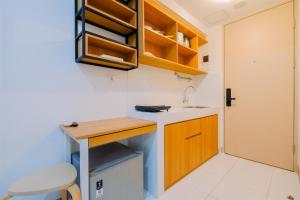 Good Deal and Simply Studio Tokyo Riverside PIK 2 Apartment By Travelio