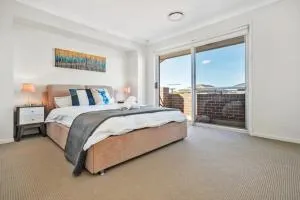 Kellyvile Delight 5BrHouseParkingShopping Center - Dural