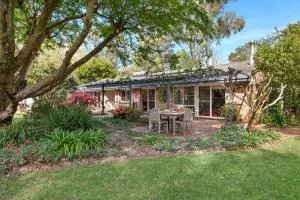 Elmwood, Your Private Garden Retreat Minutes from Berry - Wattamolla