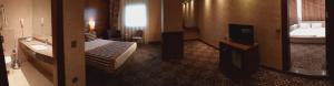 Suite with Balcony room in Adranos Hotel