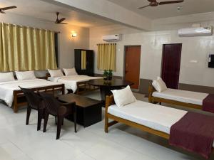 THE MOUNT VIEW CASTLE HOTELS and RESORTS