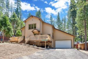Yosemite Base Camp- Updated cabin INSIDE Yosemite
