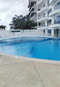 Departamento en Tonsupa Edificio Arena