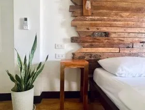 Siargao Sunflower Suites - Catagnan