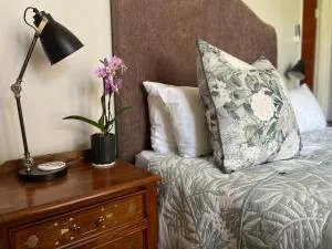 Victorious Guest House - Dan Pienaar