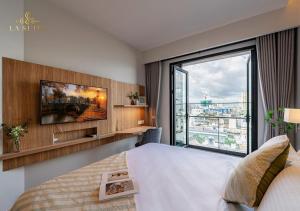 Zenity Complex 5 Star Luxury Resort style of 10 Unit - you can book each Unit with 3br Free Gym and Pool