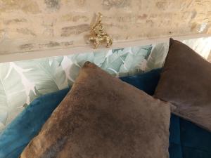 Appartements Les Meubles des Pierres Dorees - Gite de charme pour groupe : photos des chambres