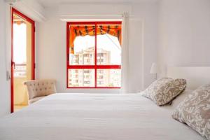 Vista al mar+piscina+garaje en playa Muchavista