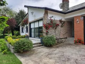Casa la Choza, con piscina en la playa de Oriñón - Pomar