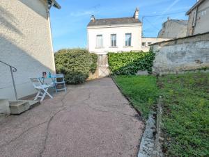 Appartements Grands Studios Maillochon acces Gare de Poitiers et Centre ville a Pieds : photos des chambres