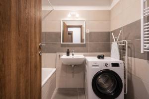 Corviana Apartments with balcony