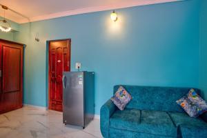 Candolim Beach White Residency