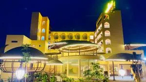 Pukhraj Club And Resort - Sānwer