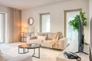 Sunny Seaview Sanctuary in Ostend w Parking