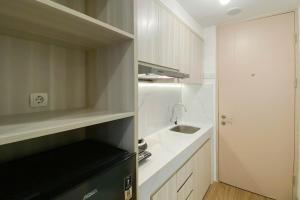 Minimalist and Simply Look Studio Tokyo Riverside PIK 2 Apartment By Travelio