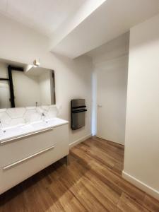 Maisons de vacances Maison proche Sables d-Olonne 8p : Maison 3 Chambres
