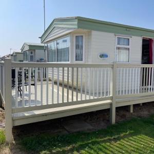 Sealands park, sleeps 6, WiFi, heating, veranda,beach access - Hotel 3 stelle a Ingoldmells