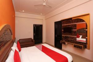 Hotel O Shree Radha Resort
