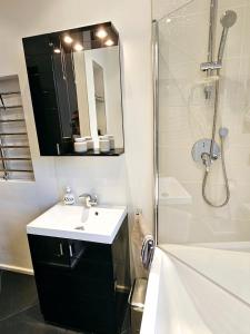 Modern 2 bedroom apartment in the city centre