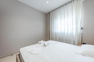 Summer Apartments D&A