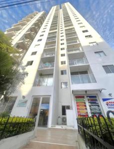 3BR AC LUXURY APARTMENT CLOSE TO THE AIRPORT Beach & THE HISTORIC CENTER