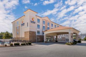 Comfort Inn & Suites