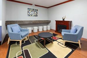 AmericInn by Wyndham Grinnell