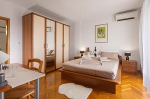 House Olive Garden Strunjan