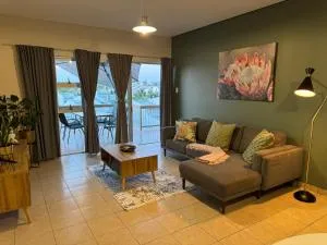 Weavers Nest 34 - Olympia