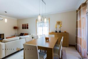 GREICE HOMES 2 BEDROOM LUXURY APARTMENT VICTORIA BOULEVARD