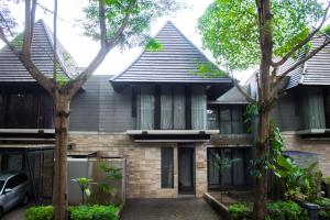 Hyarta Villa 3 BR Block C