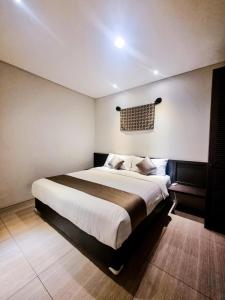 Hyarta Villa 3 BR Block C