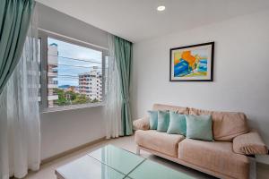 Grosvenor House - On the Phra Tamnak Hill