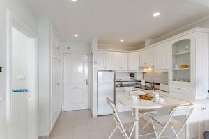 Studio over the ocean