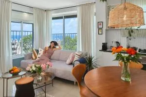 Panorama Sea View! Chic Design Gem - Sha‘ar Ha‘aliyah