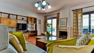 Greice Homes-650 meters from the beach, 4 bedrooms villa for holidays in Vilamoura-Quarteira