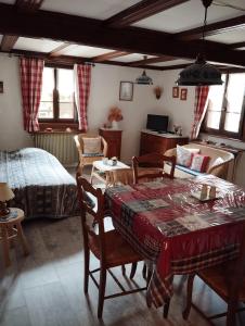 Maisons d'hotes Gite Anne & Jean-Paul : photos des chambres