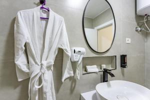 Nasr city apt , 5 min to city Stars mall & more