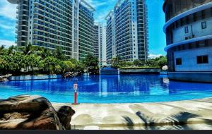 2BR Cozy Condo at Azure Urban Resort Residences by Gigi