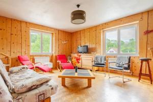 Maisons de vacances Maison conviviale avec cheminee a Hauts-de-Bienne : photos des chambres