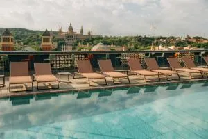 巴塞罗那广场加泰罗尼亚酒店 - 略夫雷加特河畔奥斯皮塔莱特