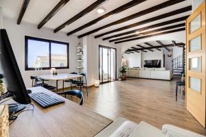 100-Luxury Beachfront Penthouse, La Cala Mijas