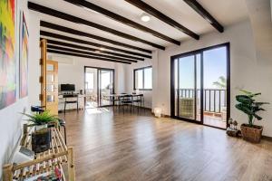 100-Luxury Beachfront Penthouse, La Cala Mijas