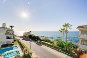 100-Luxury Beachfront Penthouse, La Cala Mijas