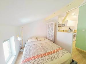 Appartements studio st-amand, 2pers, terrasse, clim, wifi : photos des chambres