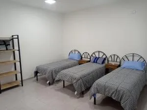 PUNTO de ENCUENTRO, Dept Centrico, para Familias y Grupos, Estacionamiento con reserva - Villa Cubas