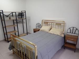 PUNTO de ENCUENTRO, Dept Centrico, para Familias y Grupos, Estacionamiento con reserva