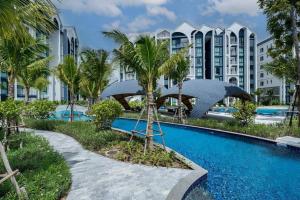 Two Flamingo Apartment 1